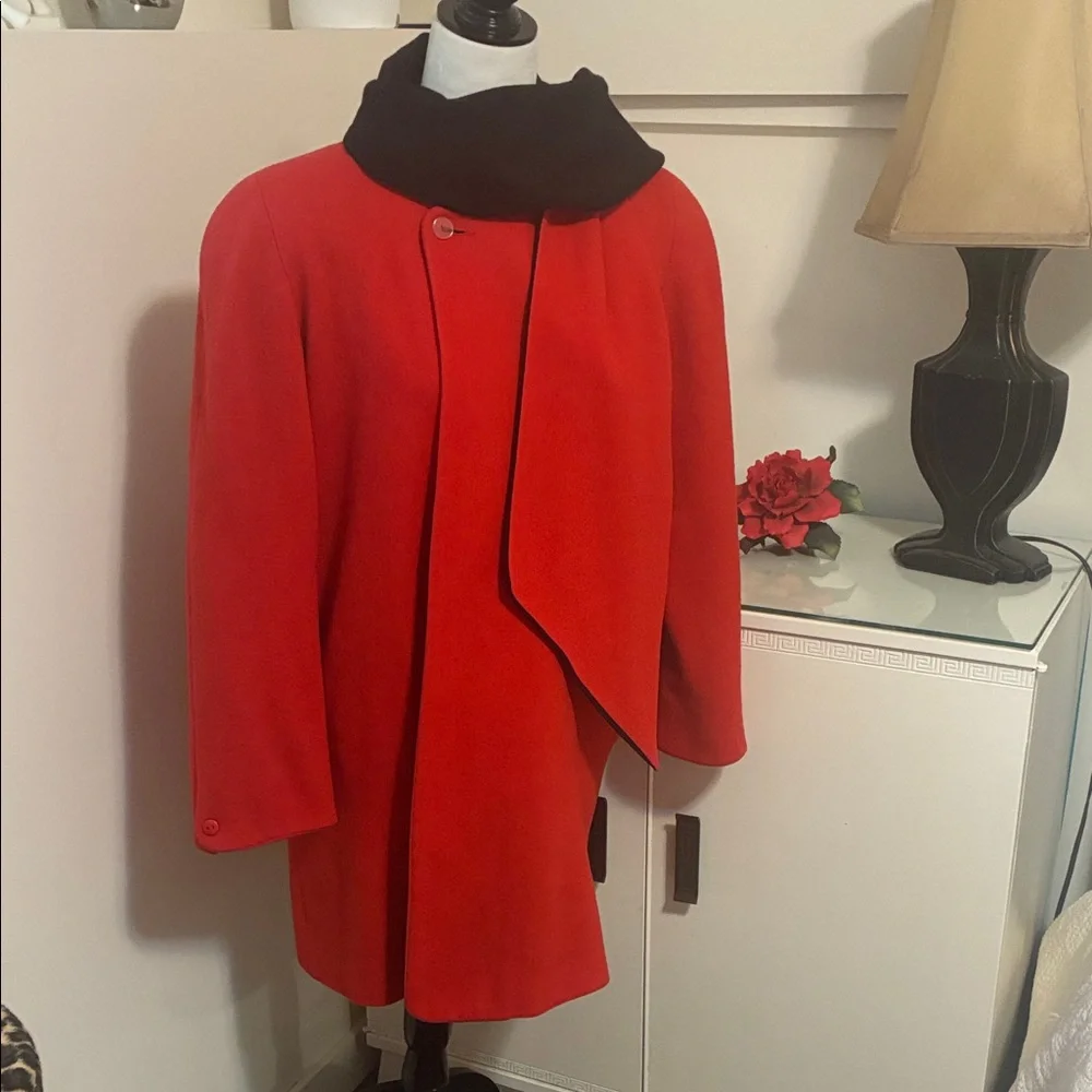 Vintage Elegant Red Wool Women's Coat Size 8 - Picture 1 of 8